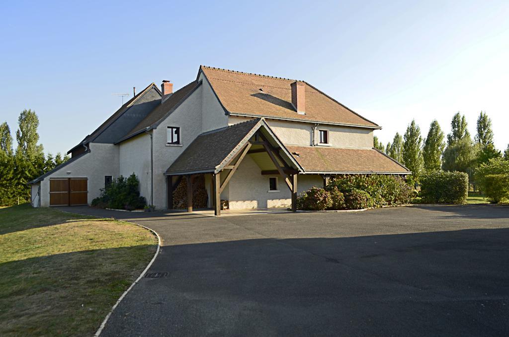 Le Clos Leonard Amboise Exterior photo